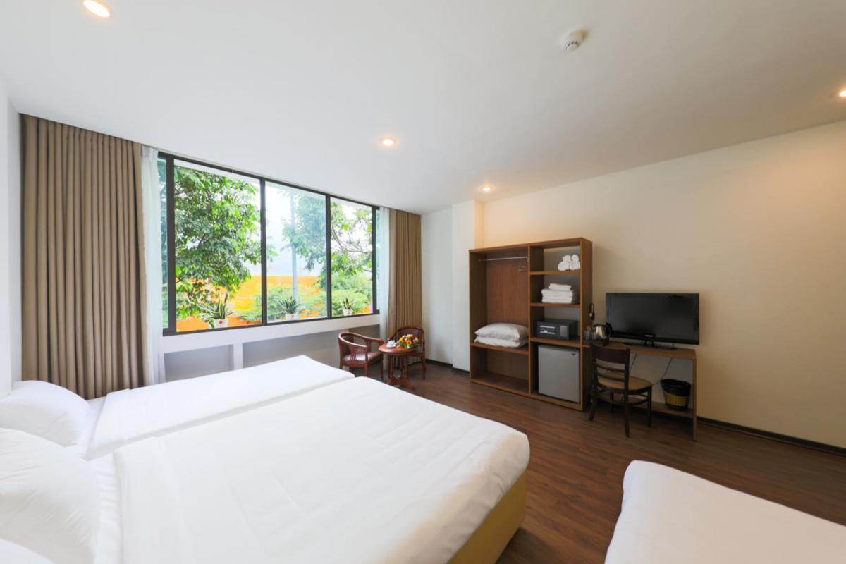 Vitalis Riverside Hotel Дананг Экстерьер фото